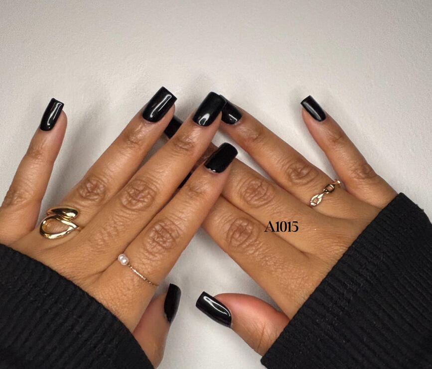 Black Press-On Nails in Extra Short Square. Everyday luxury wear.